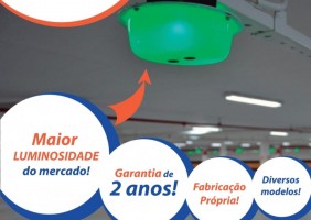 Sinalizador de vaga livre ou ocupada de estacionamento com sensor tipo 
